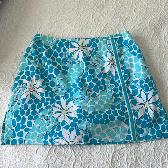 Lilly Pulitzer “Leopard Lounge” Skort Blue/White Size 2 Excellent Condition! - Picture 9 of 9
